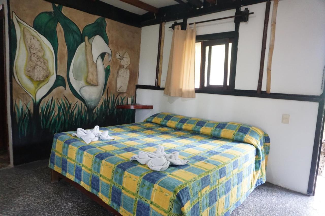 Hotel Cabanas Safari Palenque Ngoại thất bức ảnh