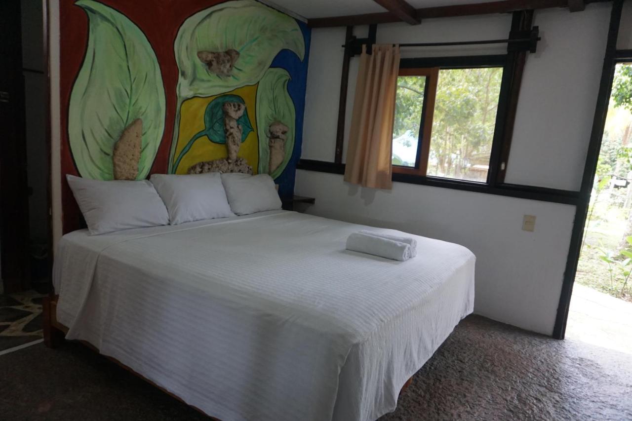 Hotel Cabanas Safari Palenque Ngoại thất bức ảnh